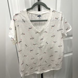 Old Navy Love Expressions White T-Shirt Size XL, 24” pit to pit, 26” length